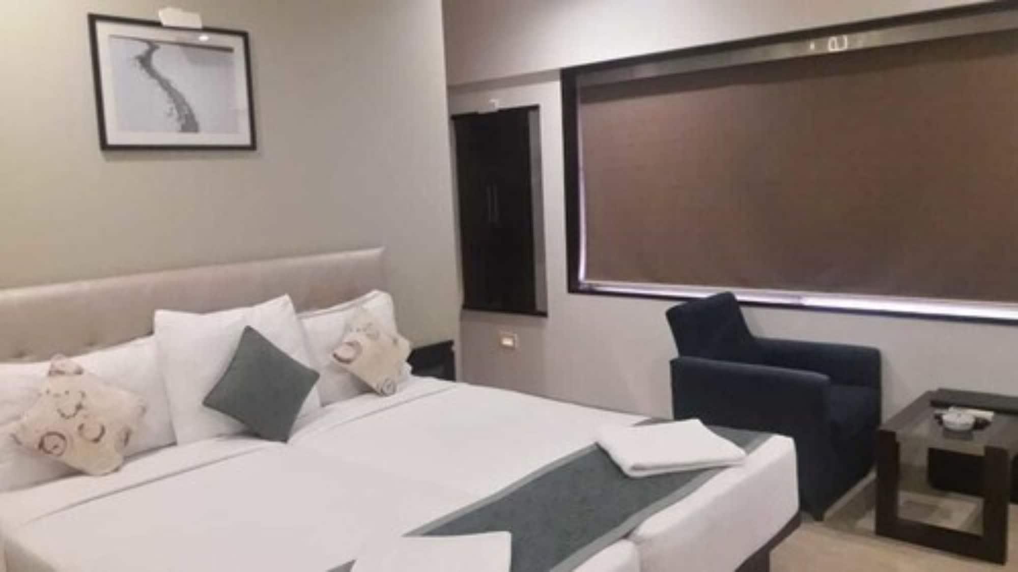 Hotel Le Grande - Mumbai International Airport Экстерьер фото