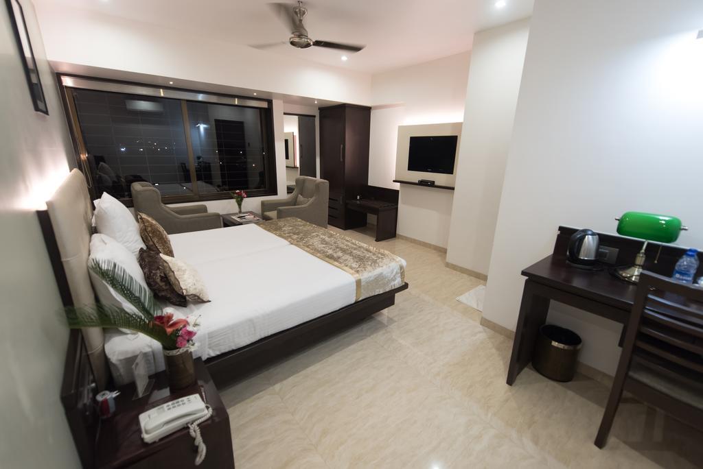 Hotel Le Grande - Mumbai International Airport Экстерьер фото